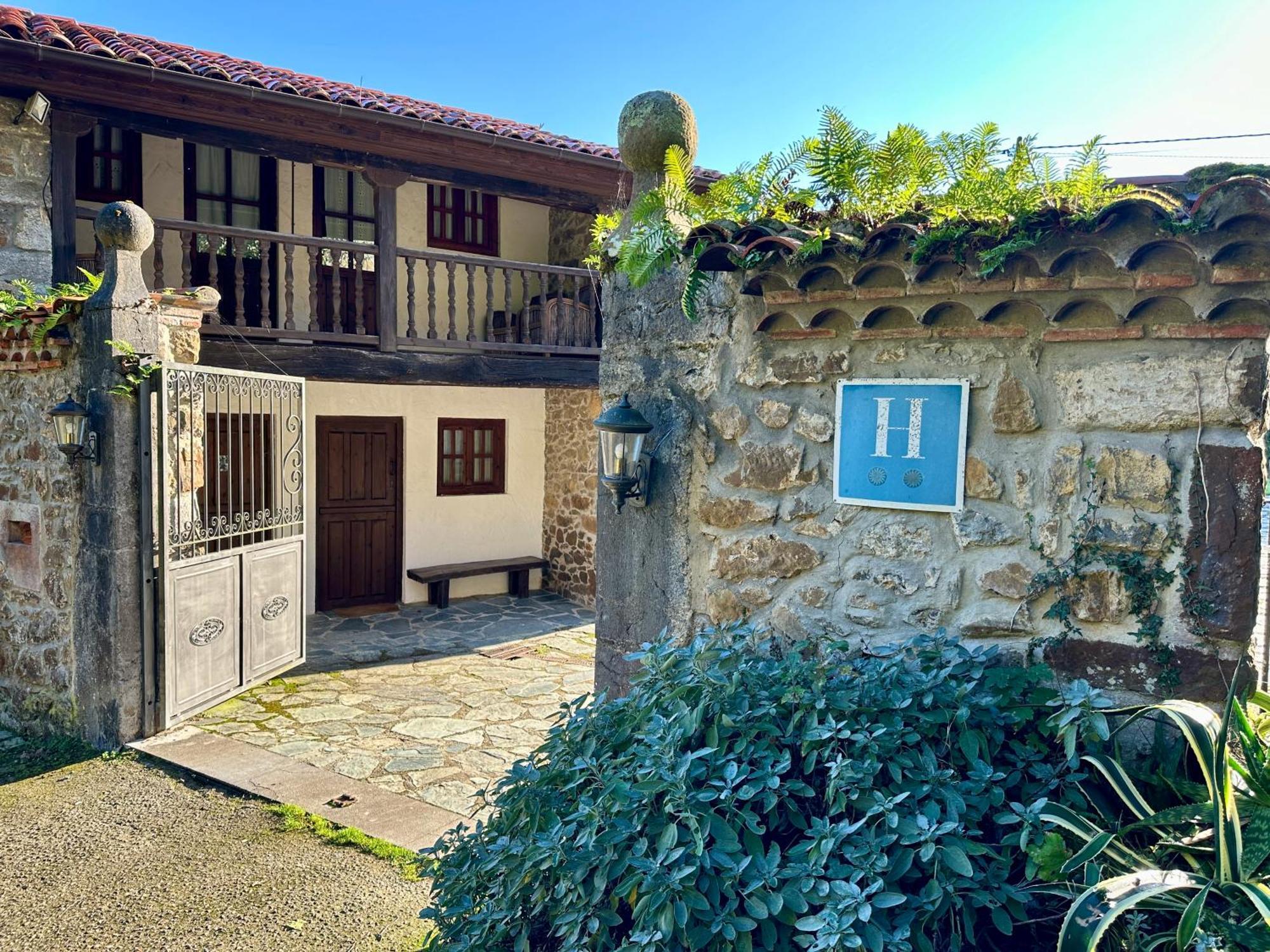 Hotel Palacio De Libardon Exterior photo