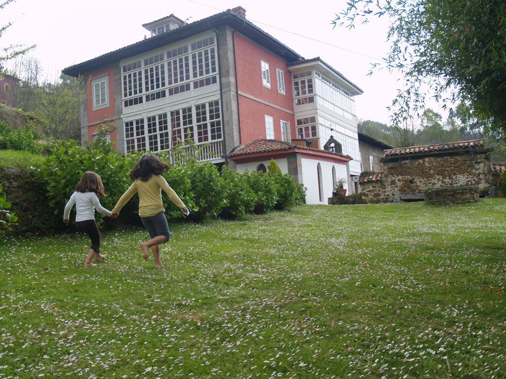 Hotel Palacio De Libardon Exterior photo